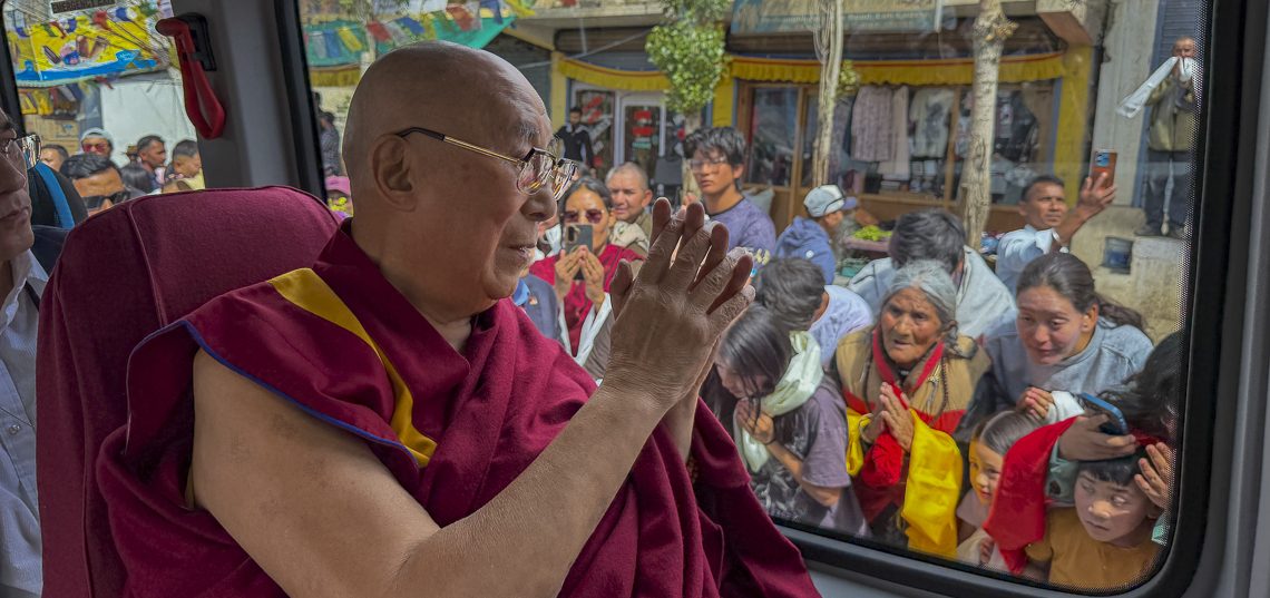 Photos - His Holiness Arrives in Leh, Ladakh