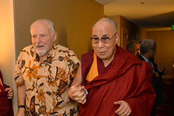 dalai lama meditating