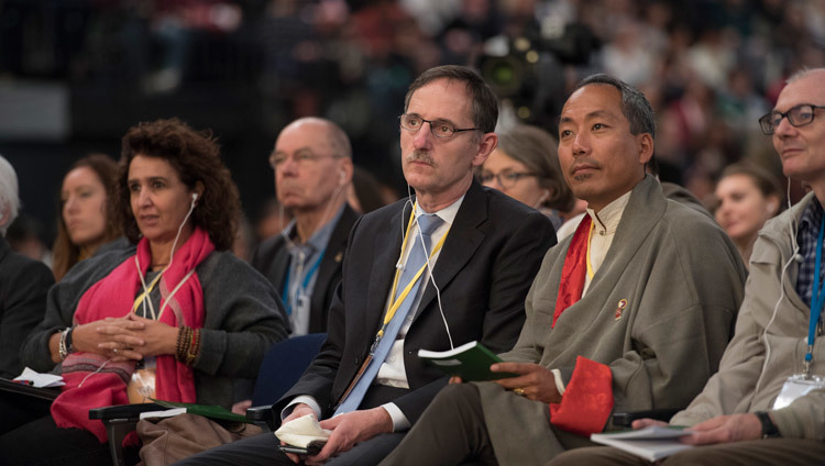 Members of the audience listening to His Holiness the Dalai Lama speaking at the Hallenstadion in Zurich, Switzerland on October 14, 2016. Photo/Manuel Bauer