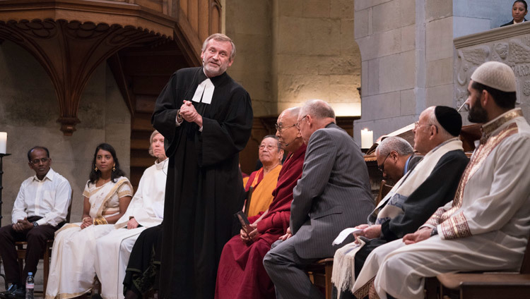 Pastor Christoph Sigrist Priest of Grossmuenster Church, addressing the gathering for inter-faith prayers for world peace in Zurich Switzerland on October 15, 2016. Photo/Tenzin Choejor/OHHDL