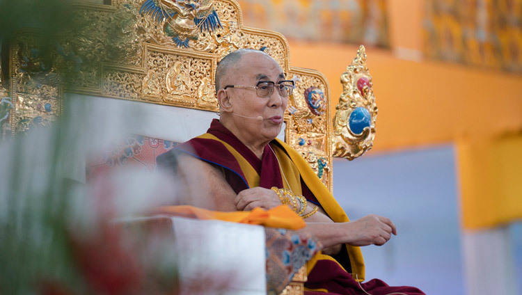 His Holiness the Dalai Lama speaking on the final day of teachings preliminary to the Kalachakra Empowerment in Bodhgaya, Bihar, India on January 8, 2017. Photo/Tenzin Choejor/OHHDL