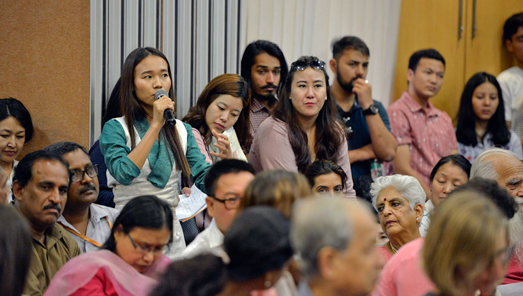 A Tibetan student asking His Holiness the Dalai Lama a question during his talk at the Indian International Centre in New Delhi, India on April 27, 2017. Photo by Lobsang Tsering/OHHDL