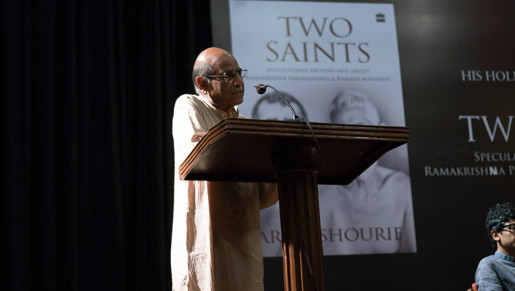 Shyam Saran speaking at the launch of Arun Shourie's book "Two Saints" at the Indian International Centre in New Delhi, India on May 25, 2017. Photo by Tenzin Choejor/OHHDL