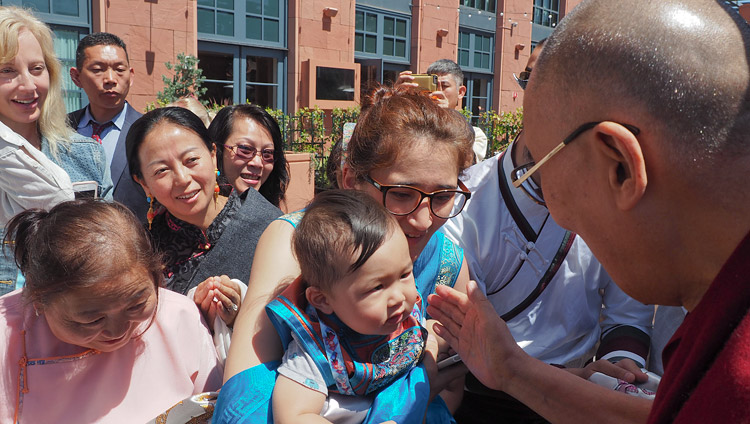 His Holiness the Dalai Lama greeting well-wishers on his arrival in San Diego, CA, USA on June 15, 2017. Photo by Jeremy Russell/OHHDL