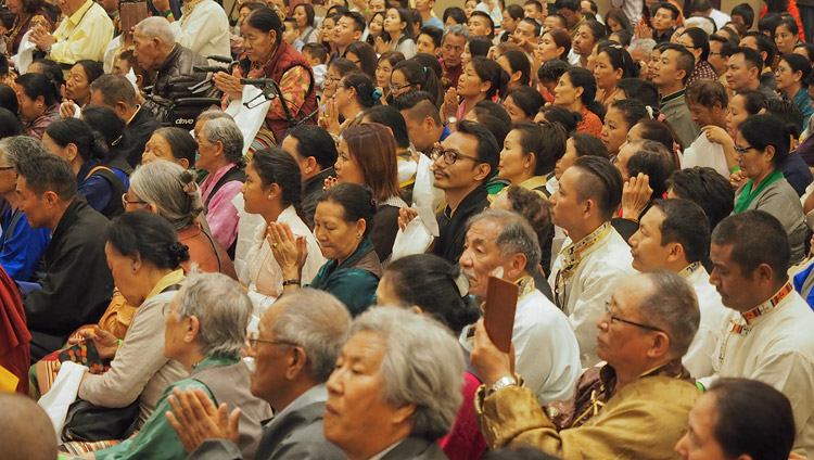 Members of the Tibetan community listening to His Holiness the Dalai Lama during their meeting in San Diego, CA, USA on June 18, 2017. Photo by Jeremy Russell/OHHDL