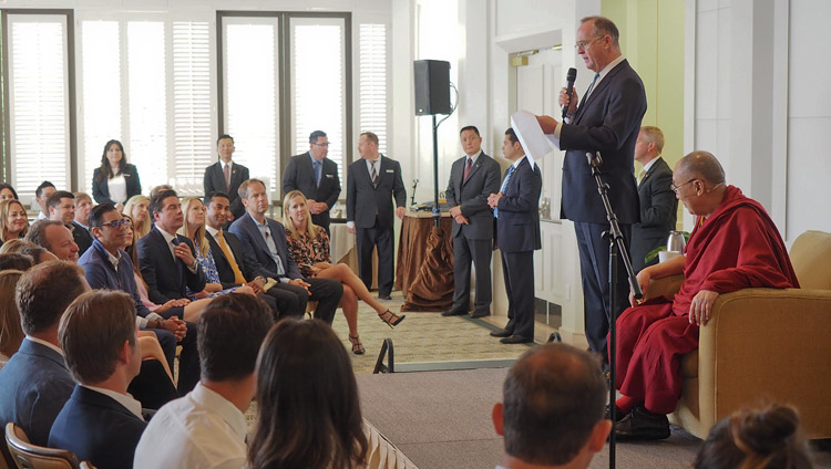 Annaheim Mayor Tom Tait introducing His Holiness the Dalai Lama to members of the Young Presidents' Organization (YPO) in Newport Beach, CA, USA on June 19, 2017. Photo by Jeremy Russell/OHHDL