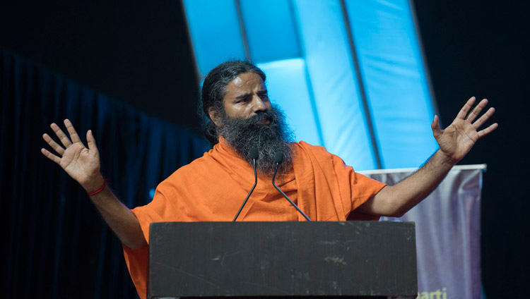 Swami Ramdev speaking at the interfaith dialogue in Mumbai, India on August 13, 2017. Photo by Tenzin Choejor/OHHDL