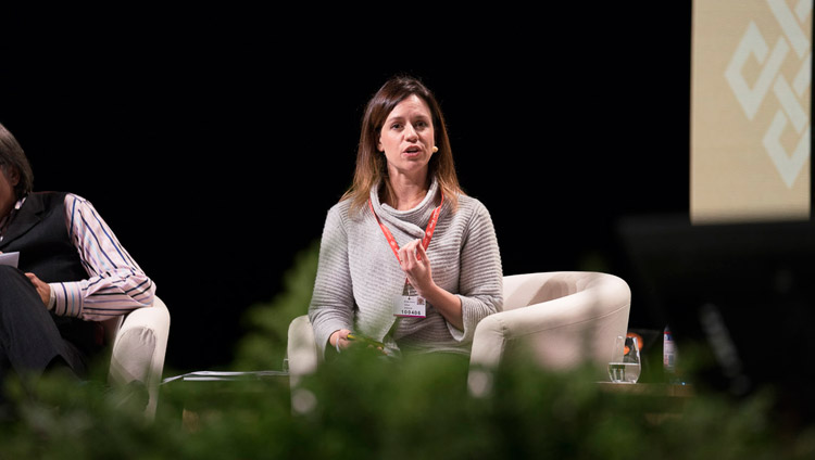 Britta Holze delivering her presentation on ‘Neuroscience and Mindfulness’ at the symposium of ‘Western Science and Buddhist Perspectives’ at the Jahrhunderthalle in Frankfurt, Germany on September 14, 2017. Photo by Tenzin Choejor Britta Holze delivering her presentation on ‘Neuroscience and Mindfulness’ at the symposium of ‘Western Science and Buddhist Perspectives’ at the Jahrhunderthalle in Frankfurt, Germany on September 14, 2017. Photo by Tenzin Choejor
