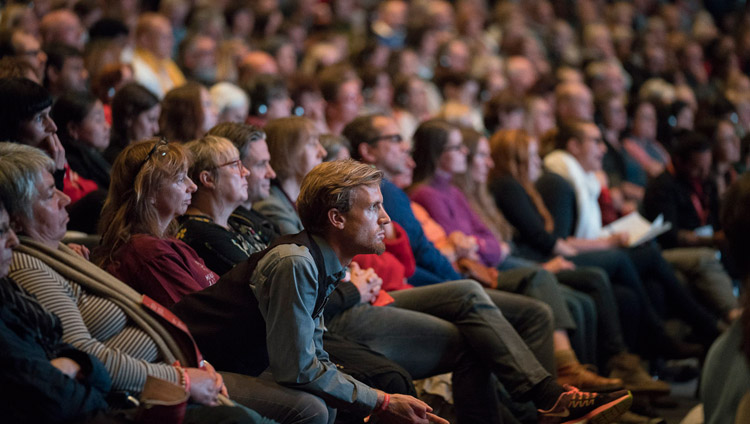 Members of the audience listening to the presentation at the symposium of ‘Western Science and Buddhist Perspectives’ at the Jahrhunderthalle in Frankfurt, Germany on September 14, 2017. Photo by Tenzin Choejor