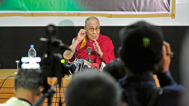 His Holiness the Dalai Lama meeting with members of the media in Imphal, Manipur, India on October 18, 2017. Photo by Lobsang Tsering His Holiness the Dalai Lama meeting with members of the media in Imphal, Manipur, India on October 18, 2017. Photo by Lobsang Tsering