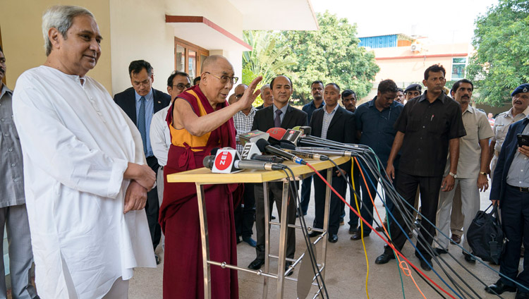 Odisha Chief Minister Naveen Patnaik looks on as His Holiness the Dalai Lama answers questions from the media at the Chief Minister's residence in Bhubaneswar, Odisha, India on November 20, 2017. Photo by Tenzin Choejor