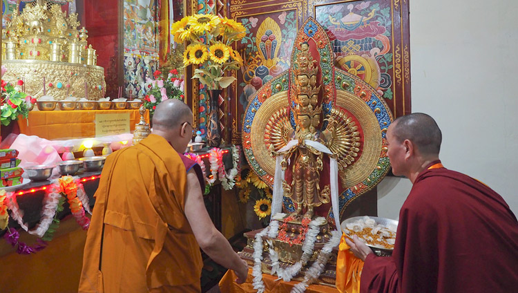 His Holiness the Dalai Lama paying his respects in the Drepung Lachi Monastery Temple in Mundgod, Karnataka, India on December 11, 2017. Photo by Jeremy Russell