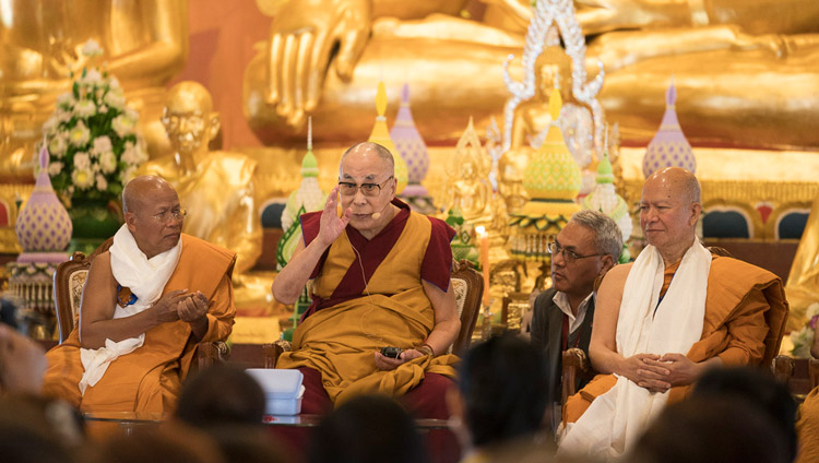 His Holiness the Dalai Lama speaking at the inauguration of the new Wat Pa Buddhagaya Vanaram Temple in Bodhgaya, Bihar, India on January 25, 2018. Photo by Tenzin Choejor