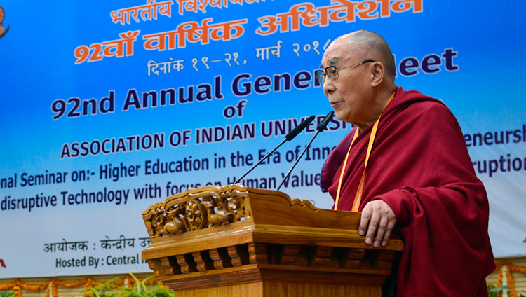 His Holiness the Dalai Lama delivering the inaugural address at the 92nd Annual Meet of Association of Indian Universities at CIHTS in Sarnath, UP, India on March 19, 2018. Photo by Lobsang Tsering