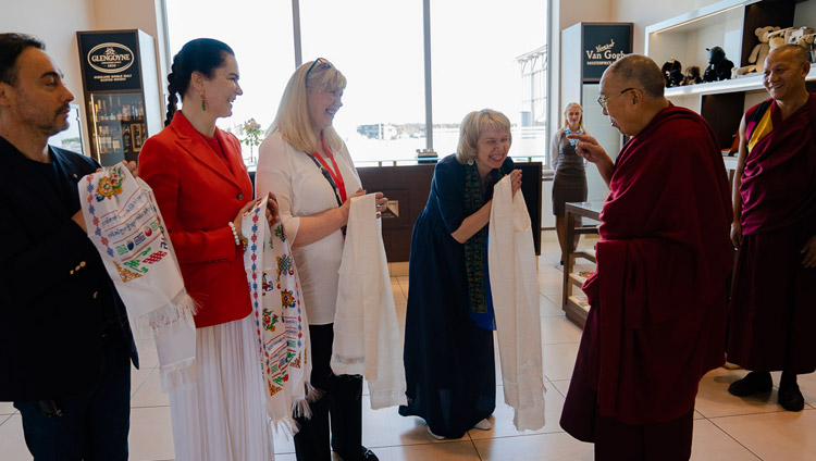 Organizers of His Holiness the Dalai Lama's visit to Riga welcome him on his arrival at his hotel in Riga, Latvia on June 15, 2018. Photo by Tenzin Choejor Organizers of His Holiness the Dalai Lama's visit to Riga welcome him on his arrival at his hotel in Riga, Latvia on June 15, 2018. Photo by Tenzin Choejor