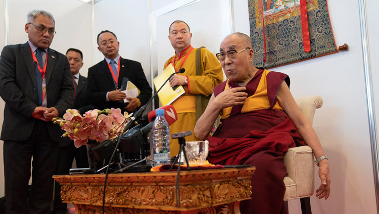 His Holiness the Dalai answering question from members of the media during their meeting in Riga, Latvia on June 16, 2018. Photo by Tenzin Choejor