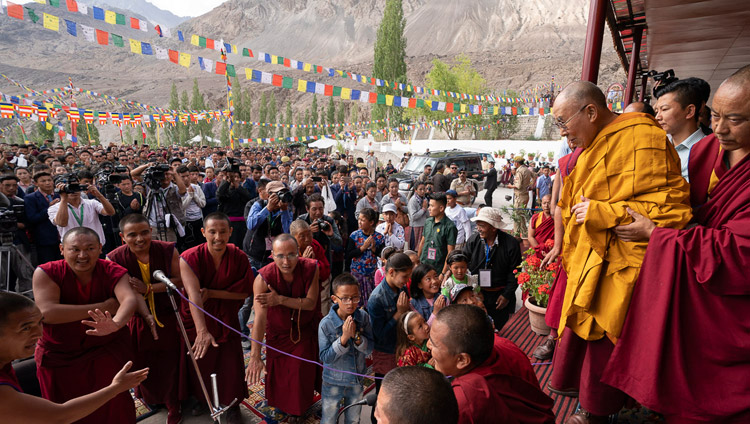 His Holiness the Dalai Lama arriving at the Diskit teaching ground in Diskit, Nubra Valley, J&K, India on July 13, 2018. Photo by Tenzin Choejor