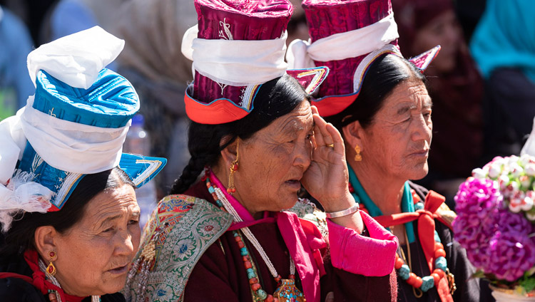 Members of the crowd listening to His Holiness the Dalai Lama speaking at the inauguration ceremony of the park at Juma Bagh in Leh, Ladakh, J&K, India on August 3, 2018. Photo by Tenzin Choejor