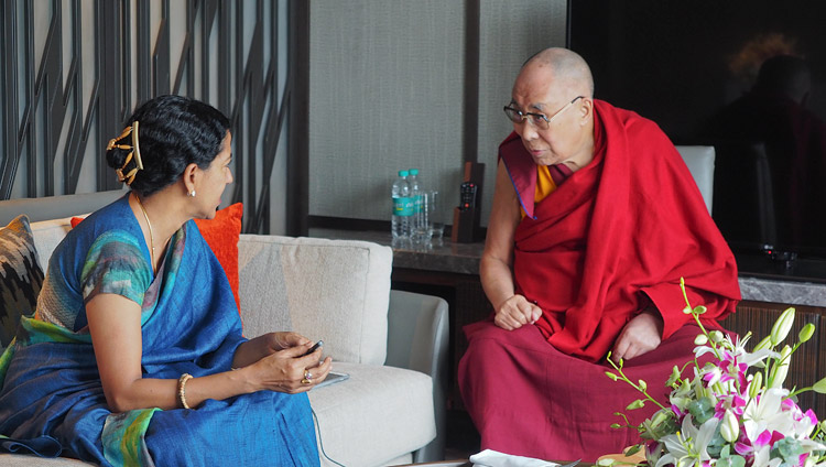 Shoba Narayan interviewing His Holiness the Dalai Lama in Bengaluru, Karnataka, India on August 10, 2018. Photo by Jeremy Russell