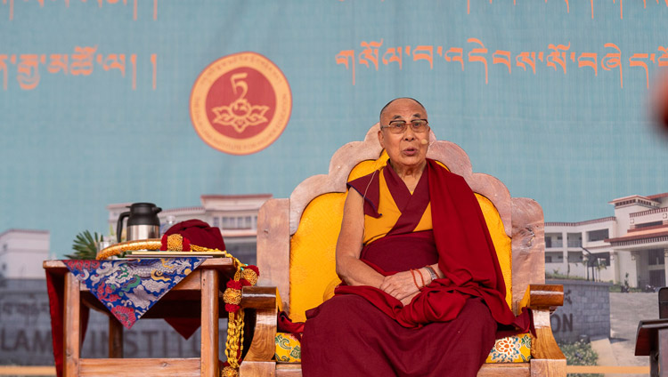 His Holiness the Dalai Lama addressing the crowd of more than 6000 at the Dalai Lama Institute of Higher Education in Sheshagrihalli, Karnataka, India on August 13, 2018. Photo by Tenzin Choejor