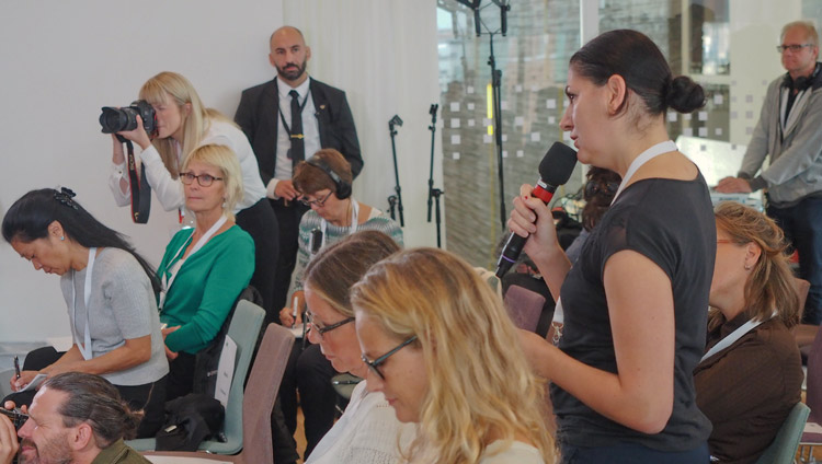 A member of the press asking His Holiness the Dalai Lama a question during their meeting in Malmö, Sweden on September 12, 2018. Photo by Jeremy Russell