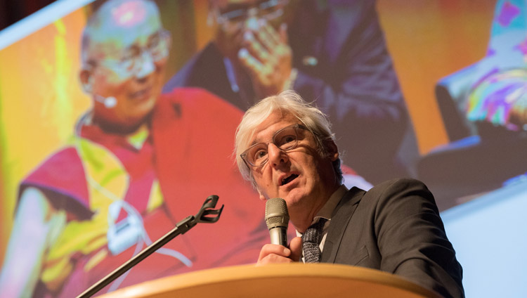 Mayor of Darmstadt, Jochen Partsch, addressing the gathering at Darmstadtium Congress Hall in Darmstadt, Germany on September 19, 2018. Photo by Manuel Bauer