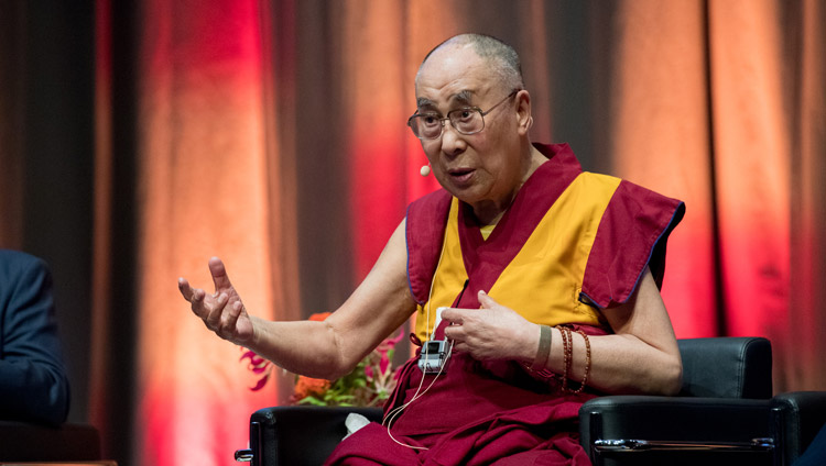 His Holiness the Dalai Lama speaking at the discussion on non-violence at Darmstadtium Congress Hall in Darmstadt, Germany on September 19, 2018. Photo by Manuel Bauer