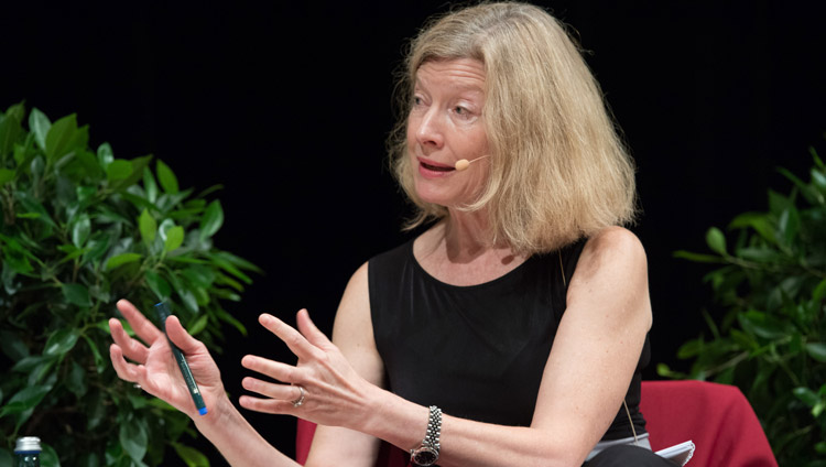 Neurobiologist Dr Hannah Monyer during the dialogue on Happiness and Responsibility in Heidelberg, Germany on September 20, 2018. Photo by Manuel Bauer Neurobiologist Dr Hannah Monyer during the dialogue on Happiness and Responsibility in Heidelberg, Germany on September 20, 2018. Photo by Manuel Bauer