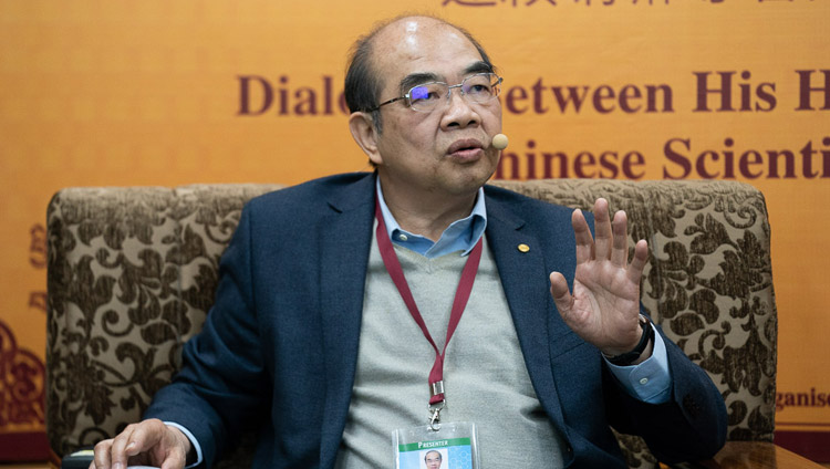 Prof Maw-Kuen Wu also discussing superconductivity during his presentation on the second day of the Dialogue between His Holiness the Dalai Lama and Chinese Scientists on Quantum Effects at the Main Tibetan Temple in Dharamsala, HP, India on November 2, 2018. Photo by Ven Tenzin Jamphel