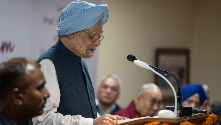 Former Indian Prime Minister Dr Manmohan Singh speaking at celebrations of Guru Nanak’s 550th Birth Anniversary in New Delhi, India on November 10, 2018. Photo by Tenzin Choejor