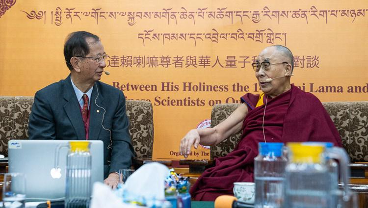 Prof Yuan Tseh Lee speaking about Challenges and Opportunities for a Sustainable Planet on the third day of discussions between Chinese scientists from Taiwan and the USA and His Holiness the Dalai Lama at the Main Tibetan Temple in Dharamsala, HP, India on November 3, 2018. Photo by Ven Tenzin Jamphel