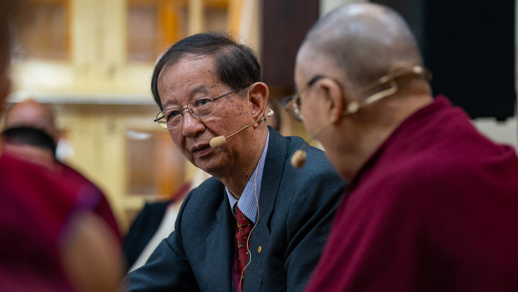 Prof Yuan Tseh Lee delivering his presentation on Challenges and Opportunities for a Sustainable Planet on the third day of the dialogue with Chinese scientists about quantum effects at the Main Tibetan Temple in Dharamsala, HP, India on November 3, 2018. Photo by Ven Tenzin Jamphel