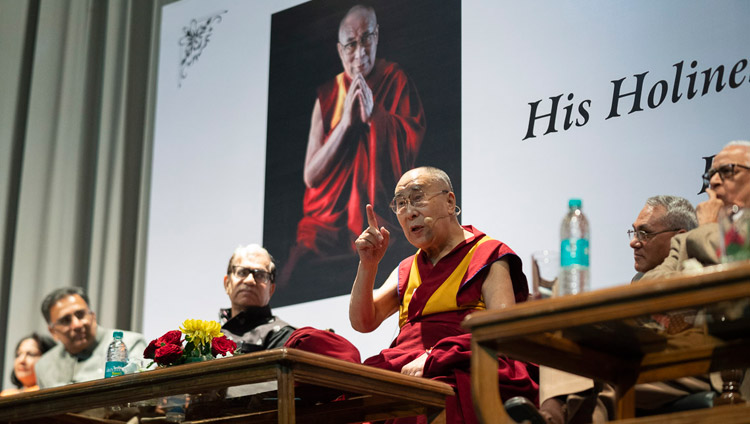 His Holiness the Dalai Lama addressing the gathering at the 1st Yuvraj Krishan Memorial Lecture at Siri Fort Auditorium in New Delhi, India on December 8, 2018. Photo by Lobsang Tsering