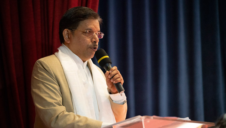 Vice-Chancellor Prof Subhas Pednekar addressing the Conference on the Concept of ‘Maitri’ or ‘Metta’ in Buddhism at the University of Mumbai in Mumbai, India on December 12, 2018. Photo by Lobsang Tsering