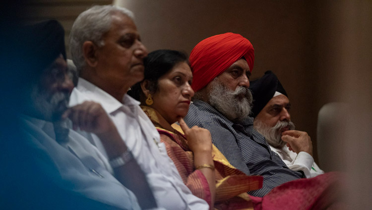 Some of the 1,000 students and faculty listening to His Holiness the Dalai Lama at Guru Nanak College in Mumbai, India on December 13, 2018. Photo by Lobsang Tsering