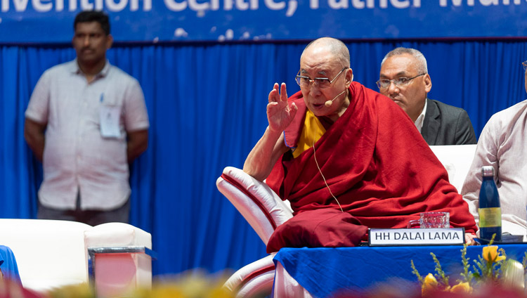 His Holiness the Dalia Lama answering a question from a member of the audience during his talk at the 52nd National Convention of the All India Association of Catholic Schools in Mangaluru, Karnataka, India on August 30, 2019. Photo by Tenzin Choejor