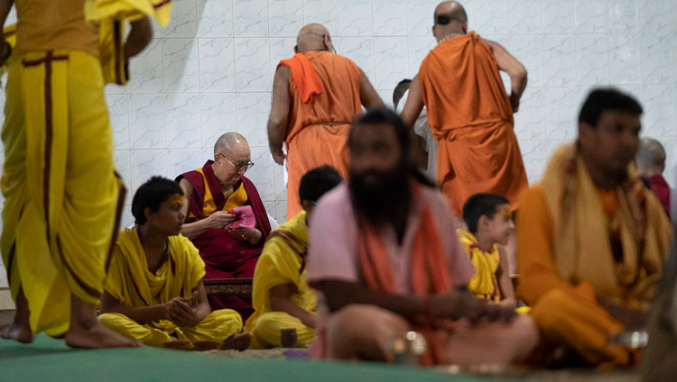 His Holiness the Dalai Lama joining for lunch with members of the Sri Udasin Karshni Ashram in Mathura, UP, India on September 22, 2019. Photo by Tenzin Choejor His Holiness the Dalai Lama joining for lunch with members of the Sri Udasin Karshni Ashram in Mathura, UP, India on September 22, 2019. Photo by Tenzin Choejor