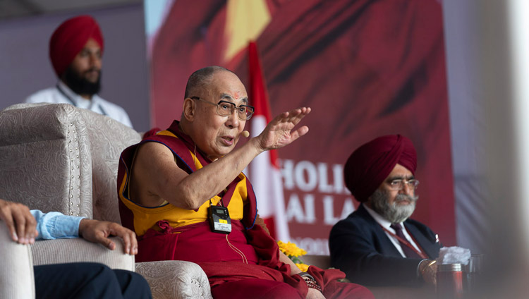 His Holiness the Dalai Lama addressing the gathering at Chandigarh University in Chandigarh, India on October 15, 2019. Photo by Tenzin Choejor