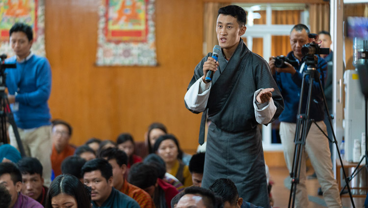 A student in the audience asking His Holiness the Dalai Lama a question during their meeting at his residence in Dharamsala, HP, India on October 25, 2019. Photo by Tenzin Choejor