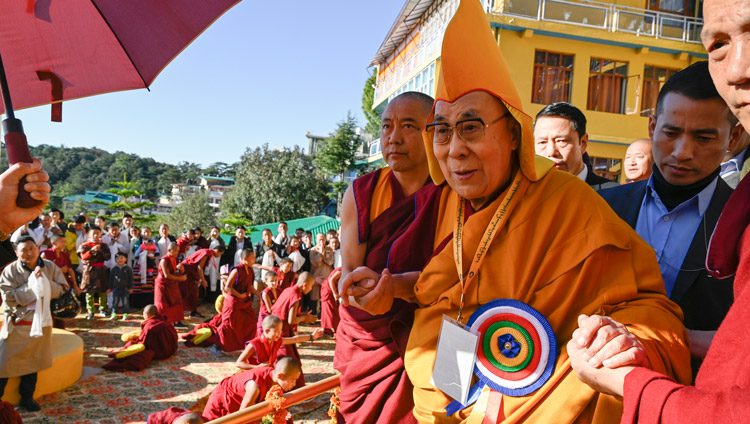 His Holiness the Dalai Lama arriving at Kirti Jepa Dratsang in Dharamsala, HP, India on December 7, 2019. Photo by Manuel Bauer