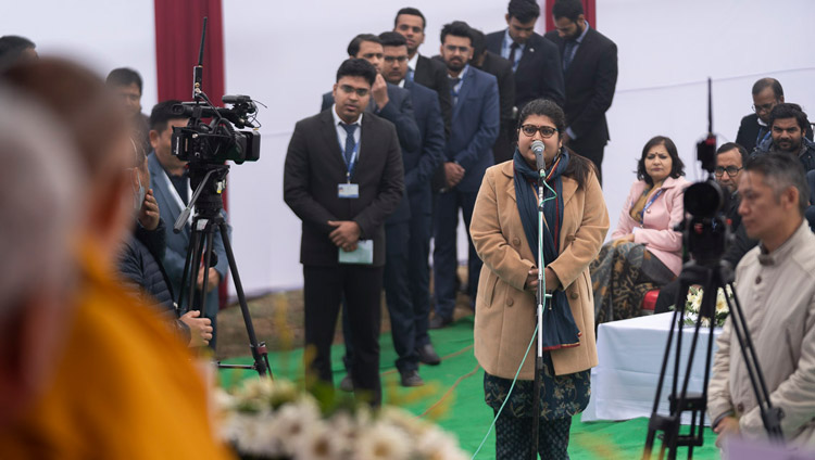 Members of the audience lined up to ask His Holiness the Dalai Lama questions during his talk at the Indian Institute of Management in Bodhgaya, Bihar, India on January 14, 2020. Photo by Lobsang Tsering