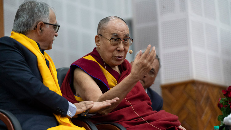Chief Justice of Bihar Sanjay Karol looks on as His Holiness the Dalai Lama speaks about Love and Compassion as a Way of Life at the Bihar Judicial Academy in Patna, Bihar, India on January 18, 2020. Photo by Lobsang Tsering