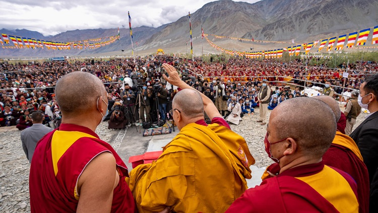 His Holiness the Dalai Lama waving to the crowd at the conclusion of his teaching in Padum, Zanskar, Ladakh, UT, India on August 12, 2022. Photo by Tenzin Choejor