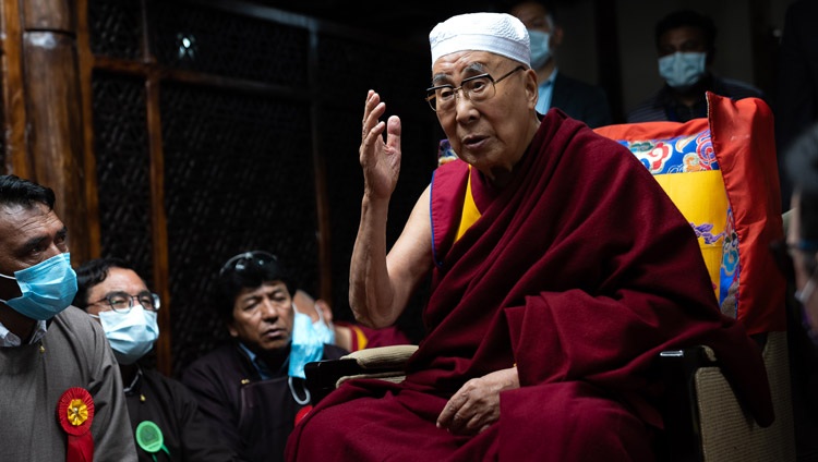 His Holiness the Dalai Lama offering prayers at Masjid Sharif in Shey, Leh, Ladakh, UT, India on August 16, 2022. Photo by Tenzin Choejor