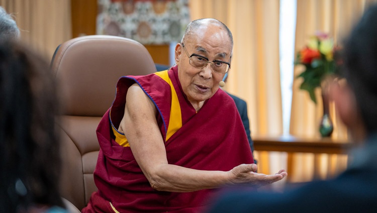 His Holiness the Dali Lama answering a question from one of the United States Insitute of Peace (USIP) youth leaders during their dialogue at his residence in Dharamsala, HP, India on September 23, 2022. Photo by Tenzin Choejor
