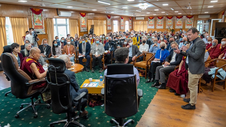 John Dunne summarizing the session on the first day of the Meeting with Mind & Life at His Holiness the Dalai Lama's residence in Dharamsala, HP, India on October 12, 2022. Photo by Tenzin Choejor