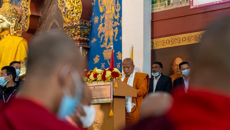 Ven Dr Phra Bodhinandhamunee, Abbot of the Wat-pa Temple, delivering his opening remarks at the inauguration of the Pali & Sanskrit International Bhikkhu Exchange Program at Wat-pa Thai Temple in Bodhgaya, Bihar, India on December 27, 2022. Photo by Tenzin Choejor
