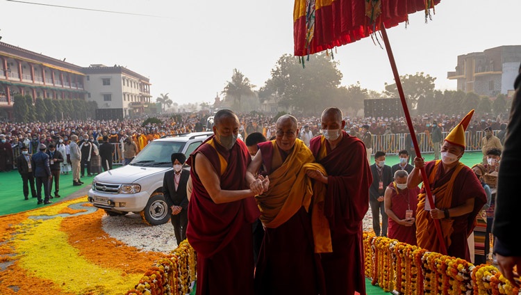 His Holiness the Dalai Lama arriving at Palyul Namdroling Monastery in Bodhgaya, Bihar, India to attend Long Life Prayers offered by members of the Nyingma Tradition on January 18, 2023. Photo by Tenzin Choejor