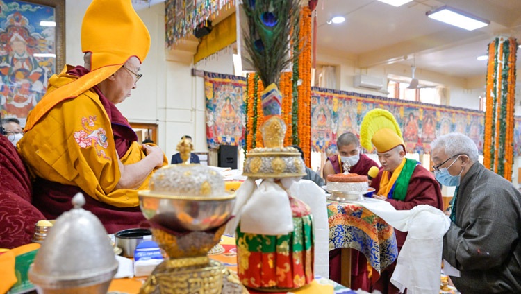 Tatsak Rinpoché delivering an appreciation of His Holiness the Dalai Lama’s kindness along with a request that he live long during the Long Life Prayer Offering at the Main Tibetan Temple in Dharamsala, HP, India on April 5, 2023. Photo by Ven. Zamling Norbu