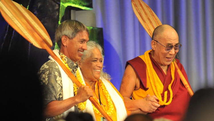 Su Santidad el Dalái Lama en la Universidad de Hawai el 15 de abril de 2012. Foto/JHook/Civil Beat